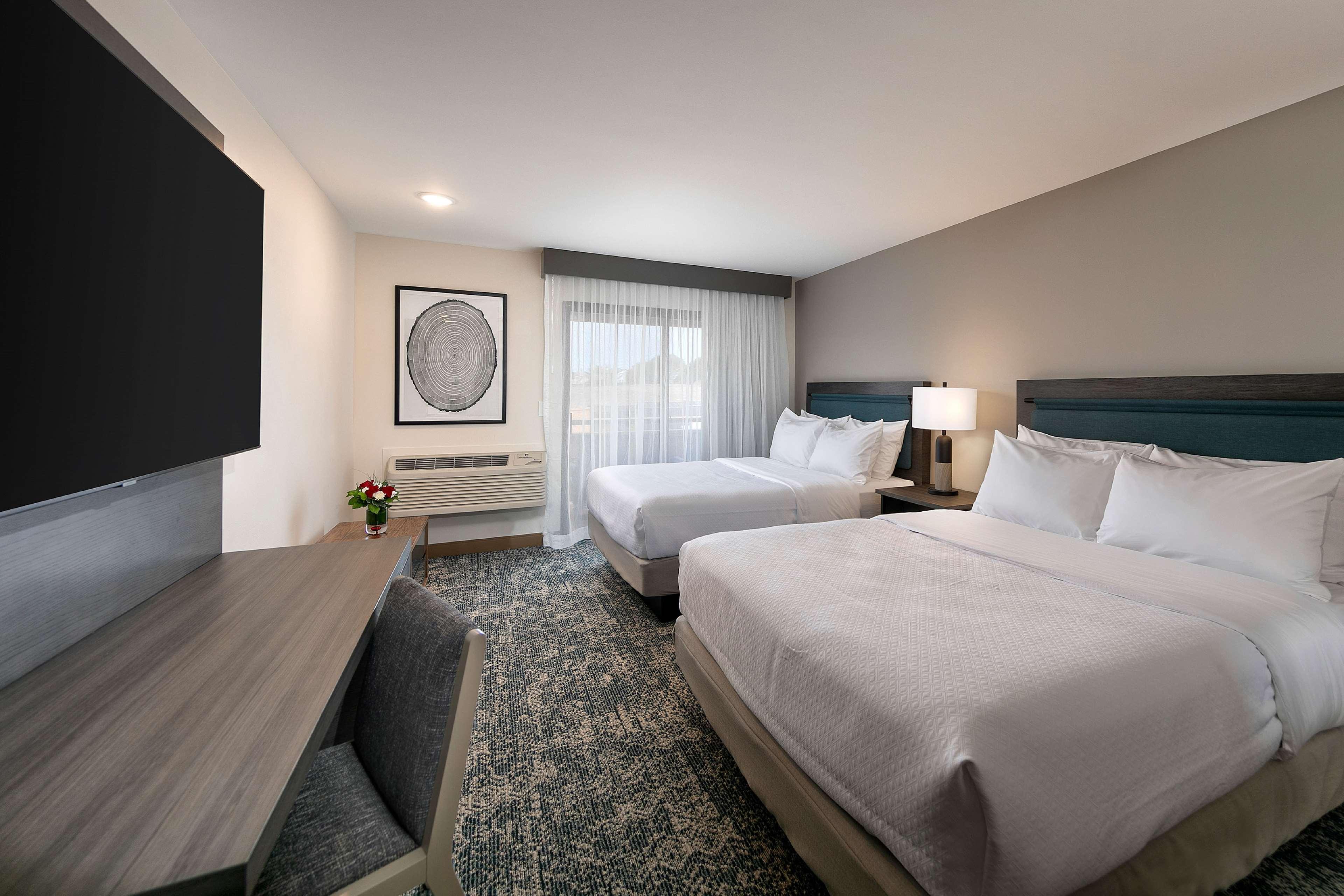 Hotel Seacliff Aptos, Tapestry Collection By Hilton Aptos
